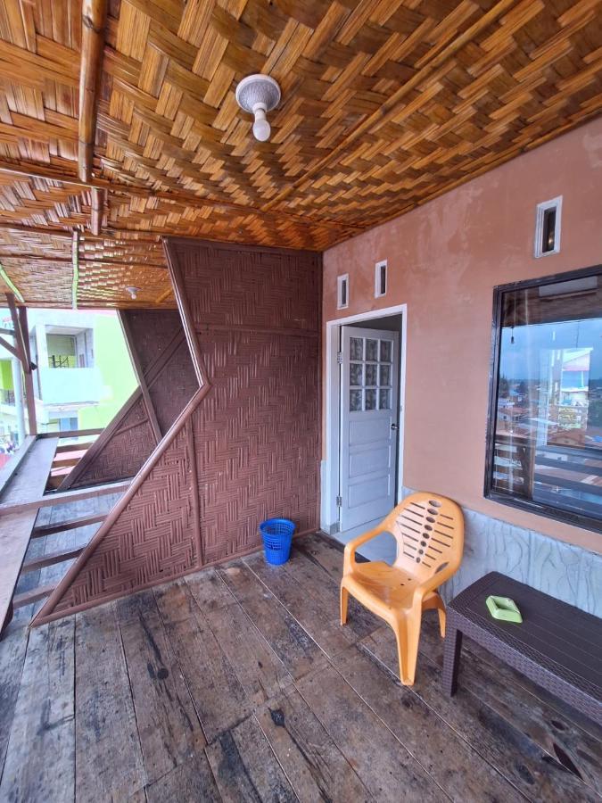 Ron'S Guest House Berastagi Backpacker Rooms Exterior photo