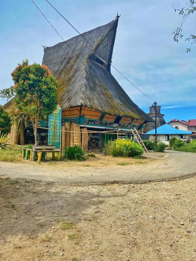 Ron'S Guest House Berastagi Backpacker Rooms Exterior photo